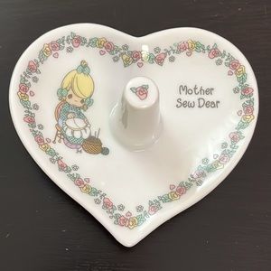 Precious Moments "Mother Sew Dear" ♥️ Heart Shaped Ring Holder #162973 with Box